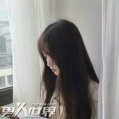 老公胸前衣服有女人的香水味